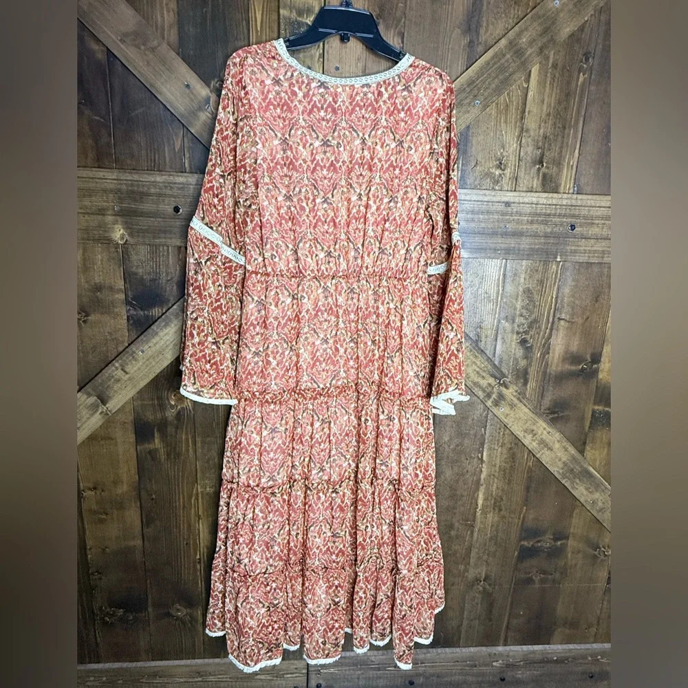 NEW Talisman Zelda Printed V-Neck Long Bell Sleeve Tiered A-Line Dress Size M - Picture 7 of 13